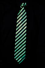 Cravate vert fluo raye