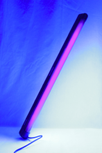  Réglette lumière noire slim 60cm + néon 18w UV