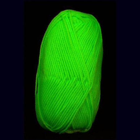 laine-jaune-fluo-sous-lumiere-noire-UV-big.jpg