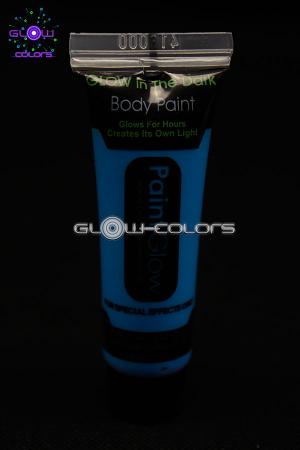 Maquillage phosphorescent bleu