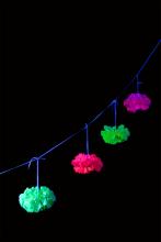 Guirlande fluo multicolore pompon 3 mètres