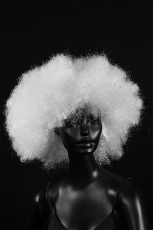 Perruque blanche fluo afro