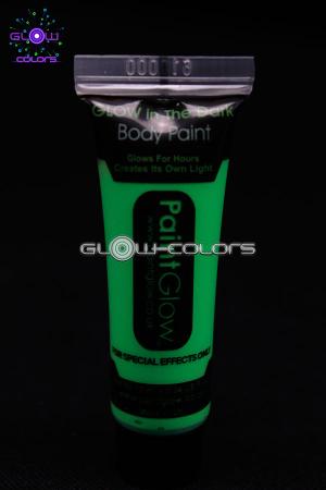 Maquillage phosphorescent vert