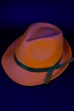 Chapeau orange fluo feutre