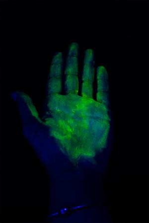 Kit hygiène des mains gel invisible UV vert + Lampe UV