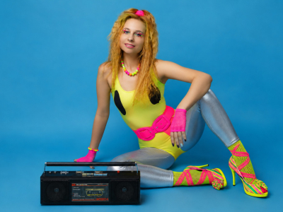 Votre soirée années 80 fluo en 7 étapes