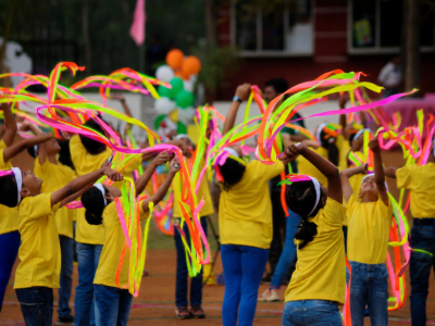 Kermesse fluo de rentrée : votre liste de courses complète