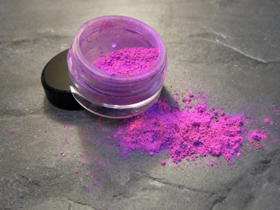 Poudre fluo libre : 5 utilisations auxquelles vous n'avez pas pensé